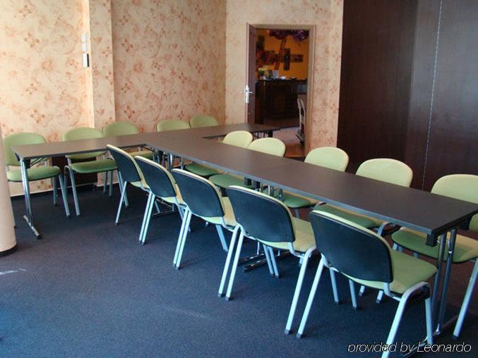 Hotel Alexander'S ニトラ 設備 写真